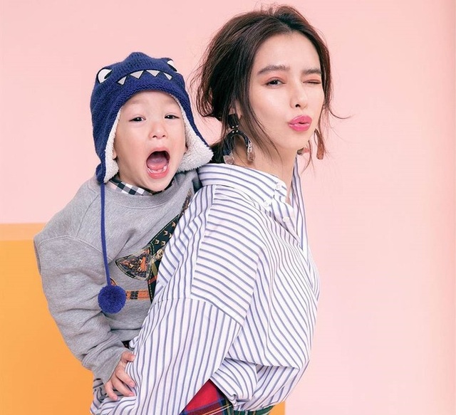 Từ Nhược Tuyên: Từ nữ hoàng ảnh nóng tới vợ hai của đại gia giàu có - 11 Từ Nhược Tuyên: Từ nữ hoàng ảnh nóng tới vợ hai của đại gia giàu có - 11