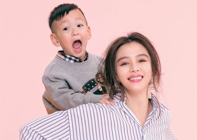 Từ Nhược Tuyên: Từ nữ hoàng ảnh nóng tới vợ hai của đại gia giàu có - 10 Từ Nhược Tuyên: Từ nữ hoàng ảnh nóng tới vợ hai của đại gia giàu có - 10