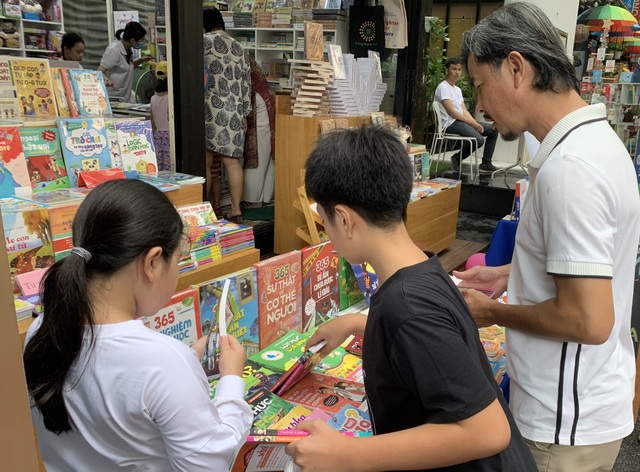 Khai mạc Ngày sách Việt Nam lần thứ 8 tại TPHCM - 6