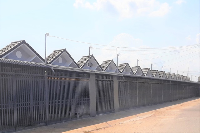 Sóc Trăng tạm dừng tách thửa, chuyển mục đích sử dụng để kiềm đầu cơ đất - 2 Sóc Trăng tạm dừng tách thửa, chuyển mục đích sử dụng để kiềm đầu cơ đất - 2