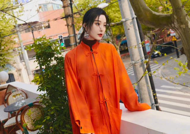 Ngắm ảnh thời hoa khôi của Phạm Băng Băng, tiếc nuối sự nghiệp rực rỡ - 16 Ngắm ảnh thời hoa khôi của Phạm Băng Băng, tiếc nuối sự nghiệp rực rỡ - 16