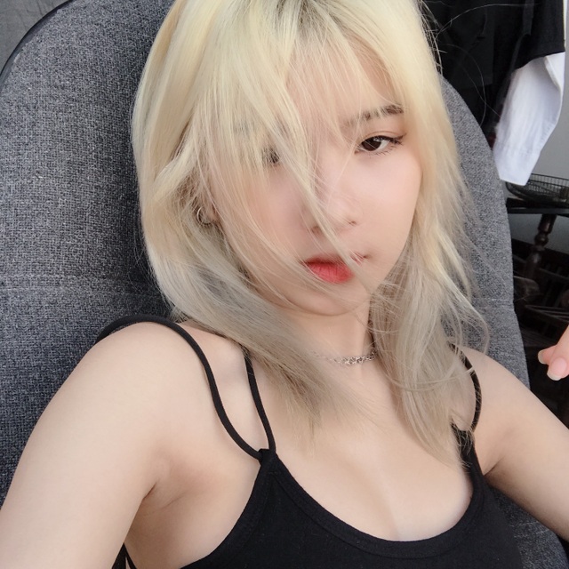 Thiếu nữ Hà Nam sở hữu ánh mắt sắc sảo, hút hồn người đối diện - 2