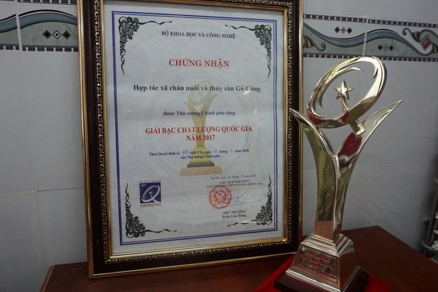 Lão nông Tiền Giang giúp hàng xóm khá lên nhờ giống gà... đặc chủng - 5 Lão nông Tiền Giang giúp hàng xóm khá lên nhờ giống gà... đặc chủng - 5