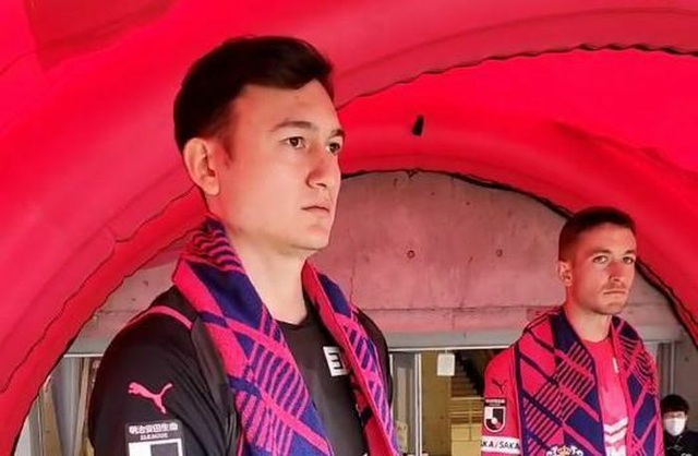 Văn Lâm nói gì sau buổi tập đầu tiên cùng CLB Cerezo Osaka?