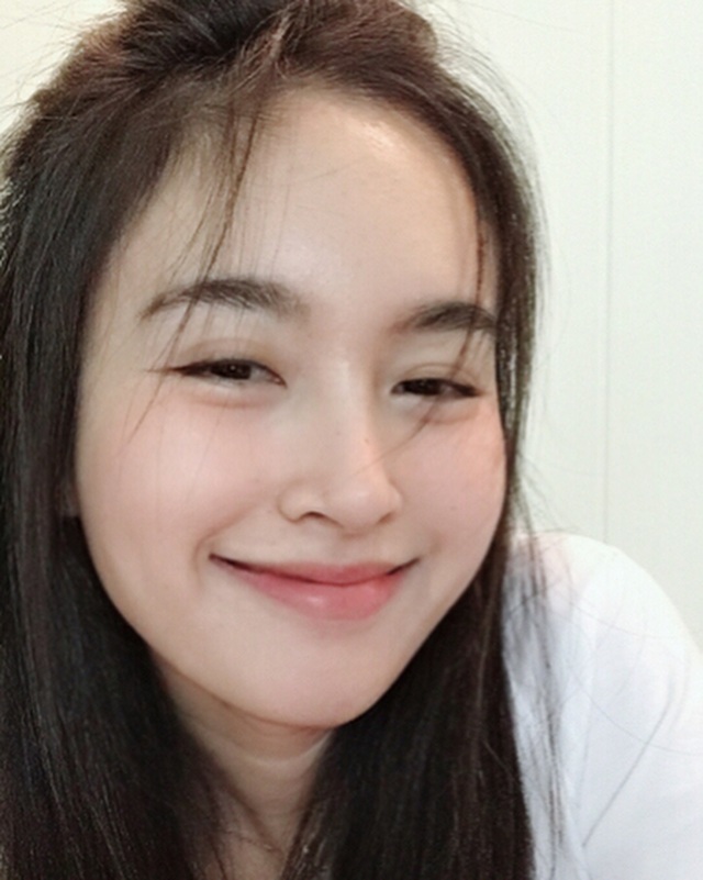 Vẻ gợi cảm khó cưỡng của mỹ nhân chuyển giới đẹp nhất Thái Lan - 10 Vẻ gợi cảm khó cưỡng của mỹ nhân chuyển giới đẹp nhất Thái Lan - 10