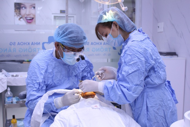 Nha khoa trồng răng SG - phòng khám răng hàm mặt được Sở Y tế cấp phép - 5 Nha khoa trồng răng SG - phòng khám răng hàm mặt được Sở Y tế cấp phép - 5