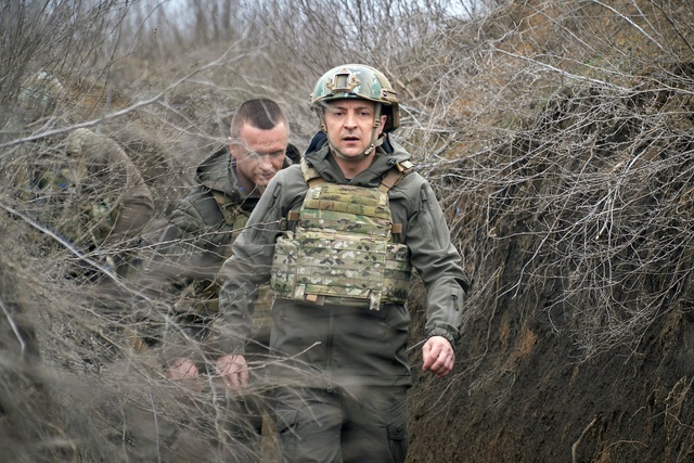 Tổng thống Ukraine tuyên bố sẵn sàng chiến tranh với Nga - 1