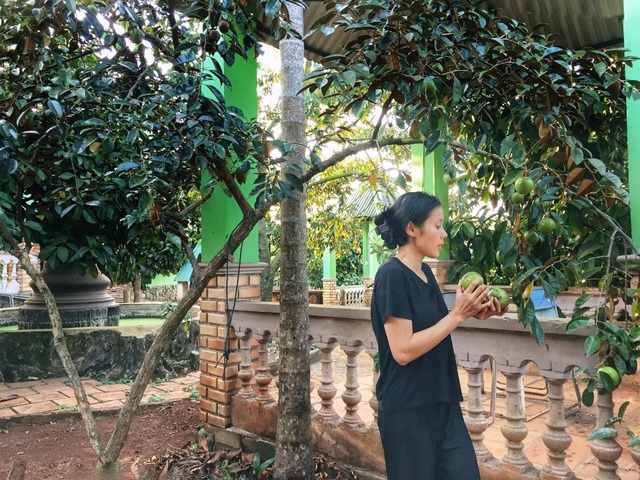 Gia đình ở Đắk Lắk rời phố thị, về quê làm vườn bội thu rau trái - 10 Gia đình ở Đắk Lắk rời phố thị, về quê làm vườn bội thu rau trái - 10