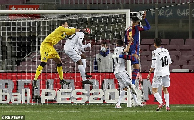 Messi lập cú đúp, Barcelona sống lại giấc mơ vô địch La Liga - 5 Messi lập cú đúp, Barcelona sống lại giấc mơ vô địch La Liga - 5