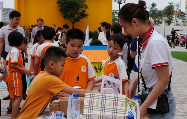 Ngày hội khuyến khích học sinh yêu khoa học - 1 Ngày hội khuyến khích học sinh yêu khoa học - 1