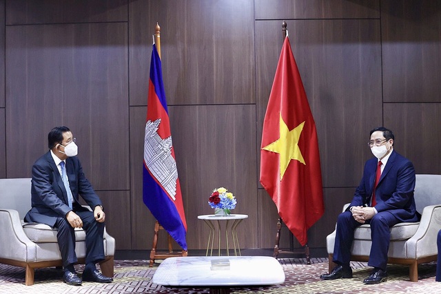 Thủ tướng Phạm Minh Chính gặp Thủ tướng Campuchia, Singapore, Malaysia - 1