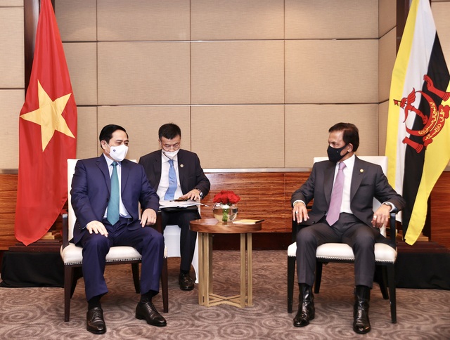 Thủ tướng Phạm Minh Chính gặp Thủ tướng Campuchia, Singapore, Malaysia - 4