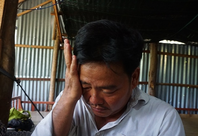 Xót xa cảnh vợ chồng nghèo kiết vượt trăm cây số chữa bệnh - 2 Xót xa cảnh vợ chồng nghèo kiết vượt trăm cây số chữa bệnh - 2