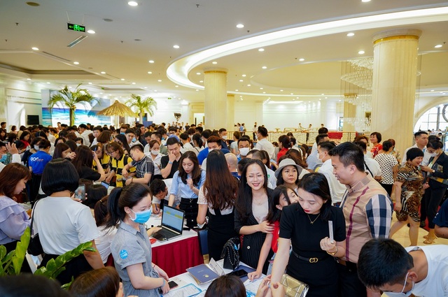 Mua nhà Vinhomes Ocean Park, khách hàng trúng lớn ô tô VinFast LuxA - 1 Mua nhà Vinhomes Ocean Park, khách hàng trúng lớn ô tô VinFast LuxA - 1