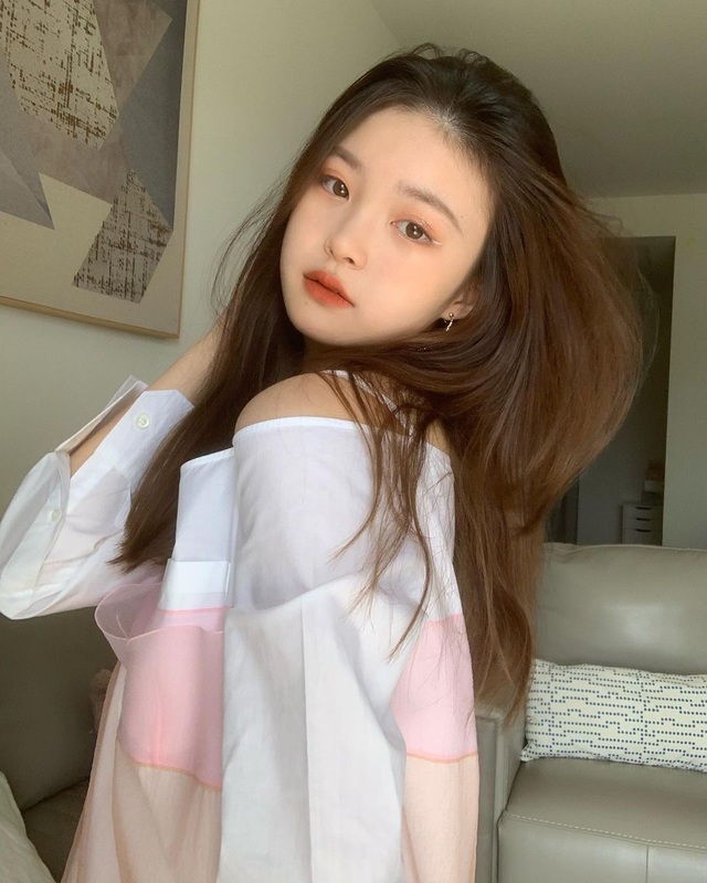Cô gái xinh đẹp được so với công chúa Jennie nhóm nhạc Blackpink - 1 Cô gái xinh đẹp được so với công chúa Jennie nhóm nhạc Blackpink - 1