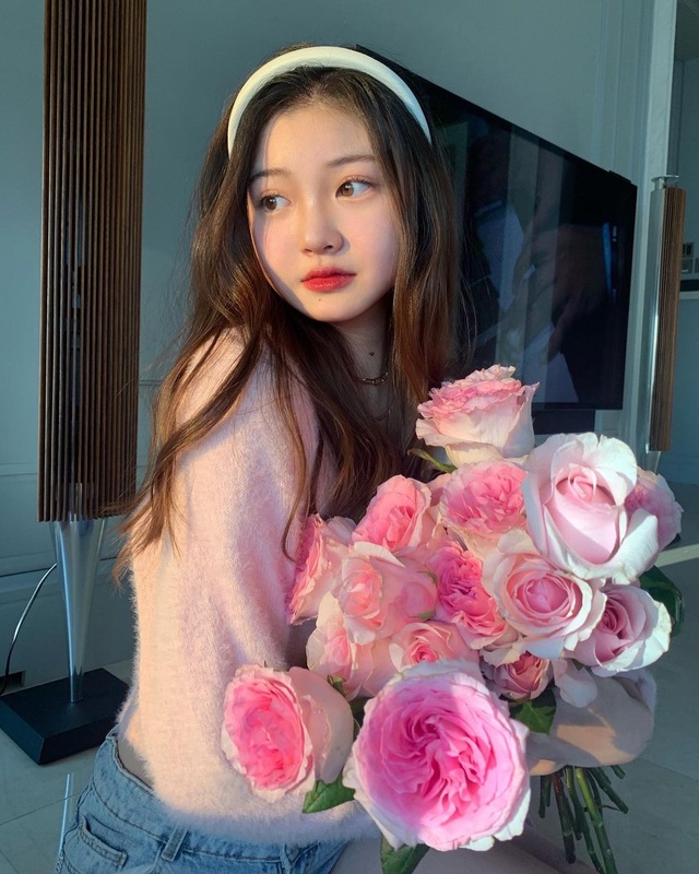 Cô gái xinh đẹp được so với công chúa Jennie nhóm nhạc Blackpink - 9 Cô gái xinh đẹp được so với công chúa Jennie nhóm nhạc Blackpink - 9