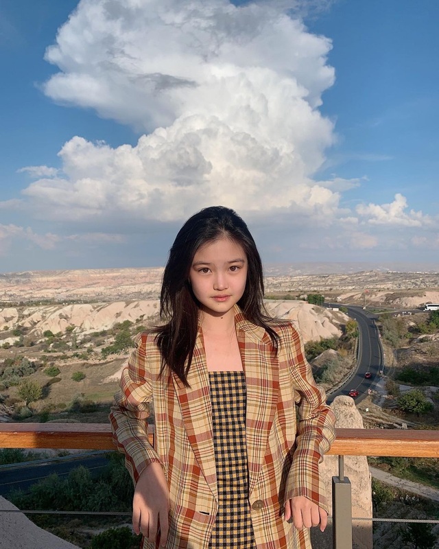 Cô gái xinh đẹp được so với công chúa Jennie nhóm nhạc Blackpink - 17 Cô gái xinh đẹp được so với công chúa Jennie nhóm nhạc Blackpink - 17