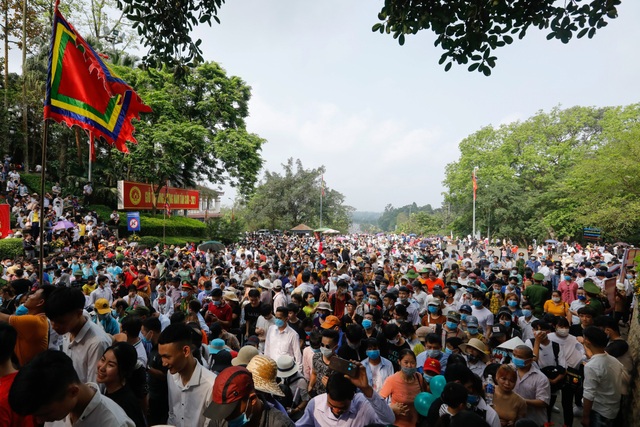 Lo dịch bùng phát, Bộ Văn hóa đề nghị hạn chế lễ hội đông người - 1 Lo dịch bùng phát, Bộ Văn hóa đề nghị hạn chế lễ hội đông người - 1
