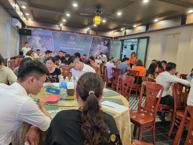 Lễ giới thiệu shophouse Hòa Bình Centre thu hút hàng trăm nhà đầu tư - 3 Lễ giới thiệu shophouse Hòa Bình Centre thu hút hàng trăm nhà đầu tư - 3