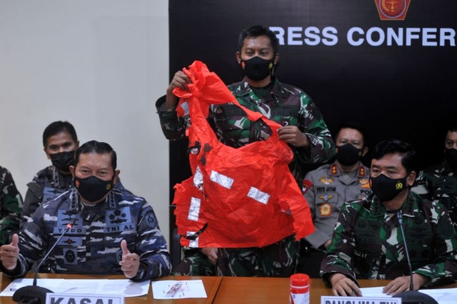 Bí ẩn tàu ngầm xấu số của Indonesia sẽ bị chôn vùi dưới đáy biển? - 1 Bí ẩn tàu ngầm xấu số của Indonesia sẽ bị chôn vùi dưới đáy biển? - 1