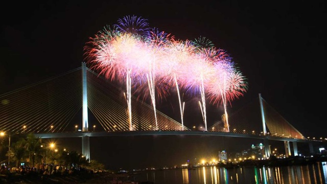 Phòng chống Covid-19, Quảng Ninh dừng bắn pháo hoa dịp lễ 30/4 - 1 Phòng chống Covid-19, Quảng Ninh dừng bắn pháo hoa dịp lễ 30/4 - 1