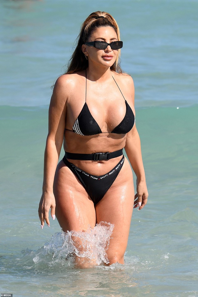 Bạn thân một thời của Kim Kardashian vẫn quyến rũ ở tuổi 47 - 3 Bạn thân một thời của Kim Kardashian vẫn quyến rũ ở tuổi 47 - 3