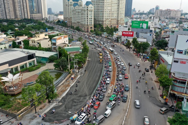 Đường Nguyễn Hữu Cảnh.jpg Đường Nguyễn Hữu Cảnh.jpg