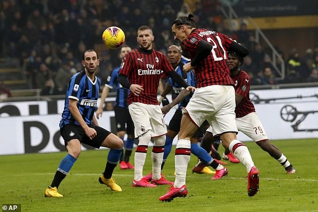 Juventus và AC Milan có nguy cơ bị cấm thi đấu ở Serie A - 2