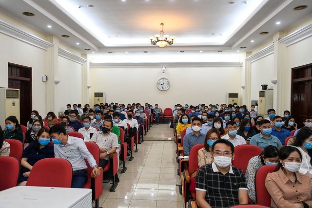 Mỗi cán bộ, đảng viên phải nghiêm túc nghiên cứu, học tập Nghị quyết - 2 Mỗi cán bộ, đảng viên phải nghiêm túc nghiên cứu, học tập Nghị quyết - 2
