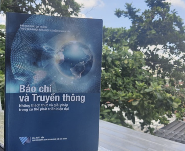 Vụ đạo văn sách Báo chí và Truyền thông: Trường yêu cầu tác giả báo cáo - 1 Vụ đạo văn sách Báo chí và Truyền thông: Trường yêu cầu tác giả báo cáo - 1