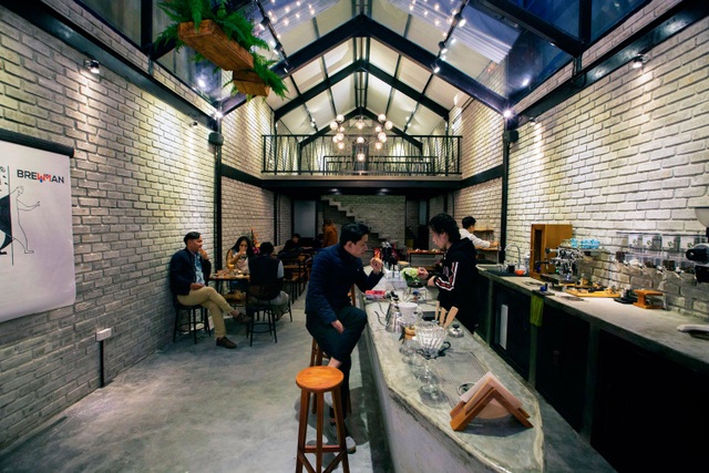Quán cà phê xuyên thấu, khách vừa thưởng trà, vừa ngắm trăng ở Đà Nẵng - 8 Quán cà phê xuyên thấu, khách vừa thưởng trà, vừa ngắm trăng ở Đà Nẵng - 8