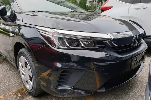 Honda City thêm phiên bản E giá 499 triệu đồng, dùng vành thép và ghế nỉ - 1 Honda City thêm phiên bản E giá 499 triệu đồng, dùng vành thép và ghế nỉ - 1