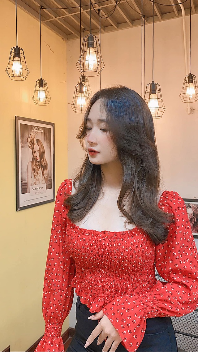 Cô giáo xinh như hot girl gây sốt mạng khi chụp ảnh căn cước công dân - 6 Cô giáo xinh như hot girl gây sốt mạng khi chụp ảnh căn cước công dân - 6