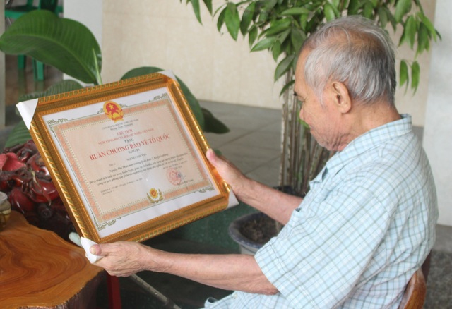Ký ức của người chỉ huy Trung đoàn đầu tiên đánh vào Dinh Độc Lập - 8 Ký ức của người chỉ huy Trung đoàn đầu tiên đánh vào Dinh Độc Lập - 8