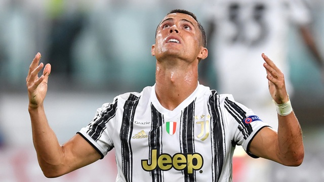 Người mẫu tố C.Ronaldo hiếp dâm, đòi bồi thường… gần 2000 tỷ đồng - 2 Người mẫu tố C.Ronaldo hiếp dâm, đòi bồi thường… gần 2000 tỷ đồng - 2
