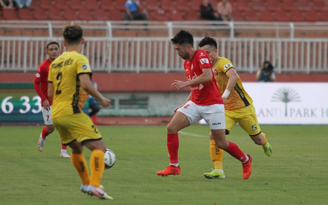 Lee Nguyễn được ca tụng sau khi giúp CLB TPHCM thắng đậm Hải Phòng - 8 Lee Nguyễn được ca tụng sau khi giúp CLB TPHCM thắng đậm Hải Phòng - 8