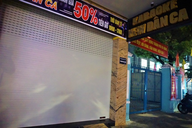 Karaoke, vũ trường cửa đóng then cài phòng, chống dịch Covid-19 - 3 Karaoke, vũ trường cửa đóng then cài phòng, chống dịch Covid-19 - 3