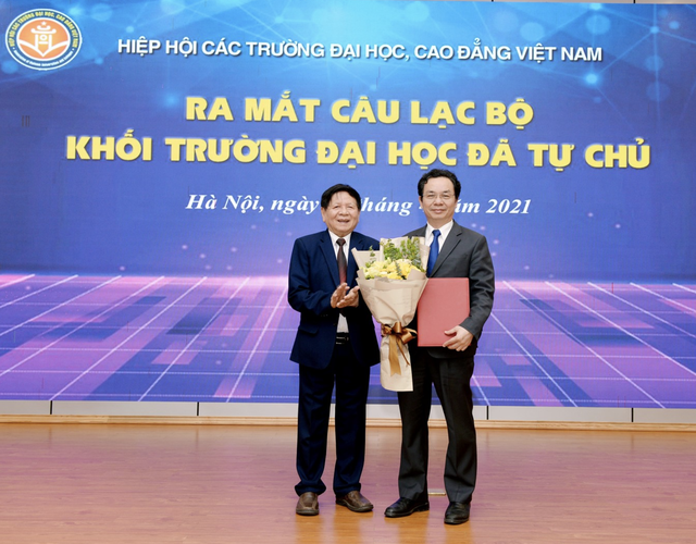 Thành lập Câu lạc bộ khối các trường đại học đã tự chủ - 1 Thành lập Câu lạc bộ khối các trường đại học đã tự chủ - 1