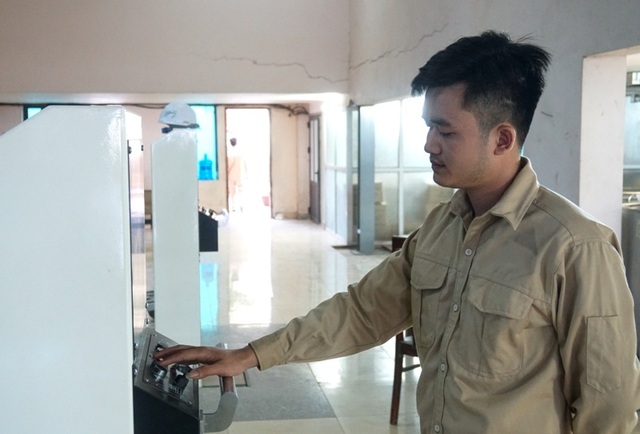 Những người quanh năm làm nghề vui ít, buồn nhiều - 2 Những người quanh năm làm nghề vui ít, buồn nhiều - 2
