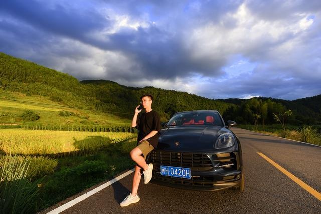 Chàng trai trẻ tậu ô tô, làm giàu nhờ về quê khởi nghiệp từ bán trà - 3 Chàng trai trẻ tậu ô tô, làm giàu nhờ về quê khởi nghiệp từ bán trà - 3
