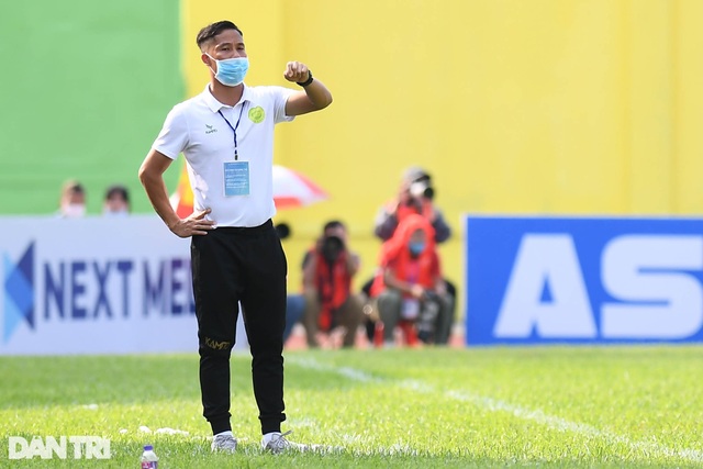 Hòa Bình FC có điểm số đầu tiên trong ngày khai mạc giải hạng nhì 2021 - 9 Hòa Bình FC có điểm số đầu tiên trong ngày khai mạc giải hạng nhì 2021 - 9