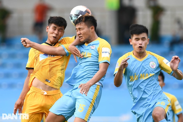 Hòa Bình FC có điểm số đầu tiên trong ngày khai mạc giải hạng nhì 2021 - 4 Hòa Bình FC có điểm số đầu tiên trong ngày khai mạc giải hạng nhì 2021 - 4