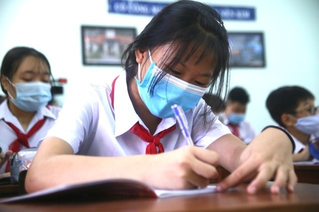 Giãn cách phòng dịch, kiểm tra cuối kỳ không quá 20 học sinh/phòng - 1 Giãn cách phòng dịch, kiểm tra cuối kỳ không quá 20 học sinh/phòng - 1