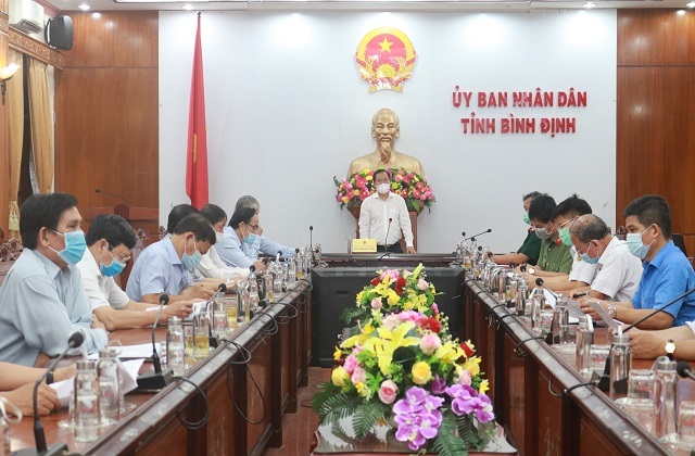 Chủ tịch Bình Định: Rút giấy phép kinh doanh đơn vị không phòng, chống dịch - 2 Chủ tịch Bình Định: Rút giấy phép kinh doanh đơn vị không phòng, chống dịch - 2
