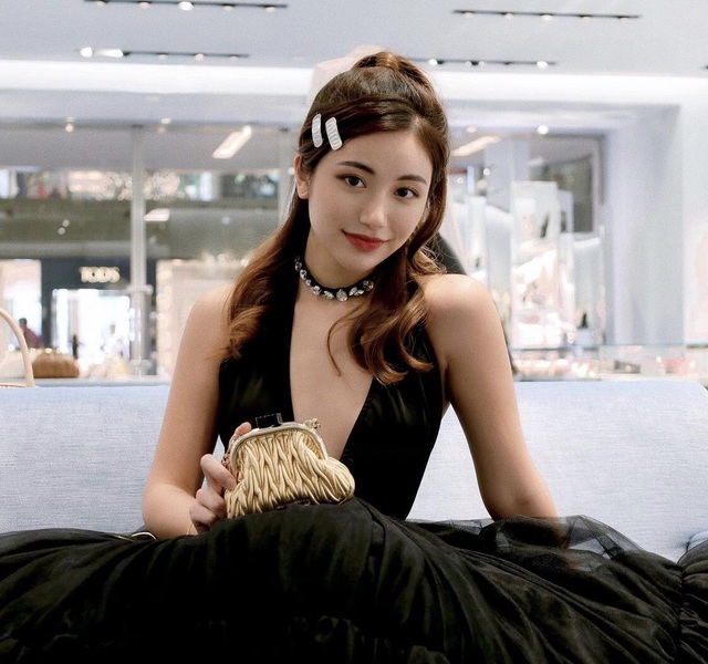 Tiểu thư 23 tuổi sinh ra từ vạch đích đẹp và sang bậc nhất Singapore - 3 Tiểu thư 23 tuổi sinh ra từ vạch đích đẹp và sang bậc nhất Singapore - 3