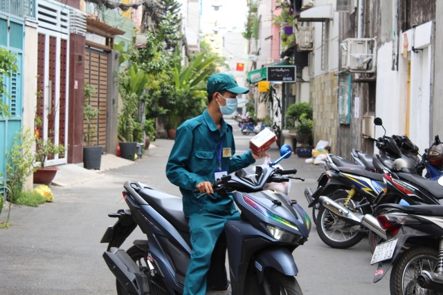 TPHCM phong tỏa một con hẻm vì có ca tái dương tính với SARS-CoV-2 - 9 TPHCM phong tỏa một con hẻm vì có ca tái dương tính với SARS-CoV-2 - 9
