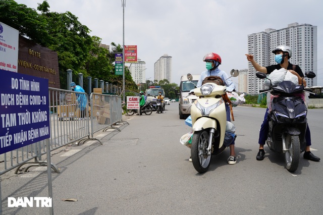 Khẩn cấp tiếp tế khẩu trang, lương thực vào Bệnh viện K Tân Triều - 5 Khẩn cấp tiếp tế khẩu trang, lương thực vào Bệnh viện K Tân Triều - 5