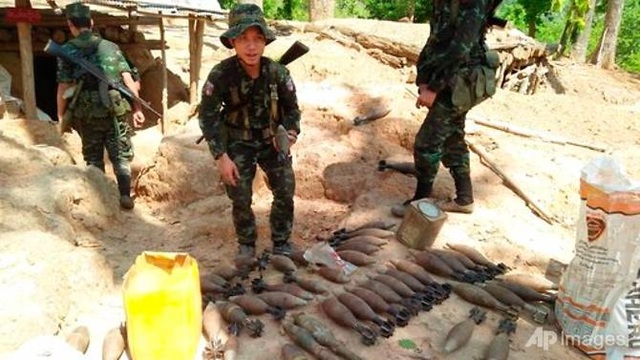 Quân đội Myanmar giao tranh quyết liệt với phiến quân, 40.000 dân tháo chạy - 1 Quân đội Myanmar giao tranh quyết liệt với phiến quân, 40.000 dân tháo chạy - 1