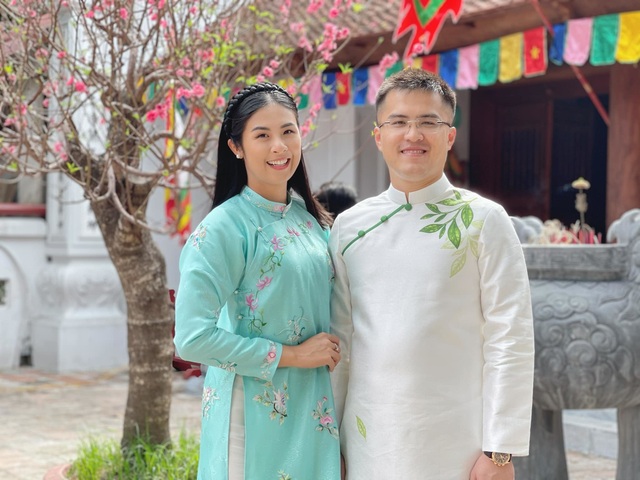 Sao Việt cưới chạy dịch, hoãn cưới vì Covid-19 bùng phát nhiều nơi - 4 Sao Việt cưới chạy dịch, hoãn cưới vì Covid-19 bùng phát nhiều nơi - 4