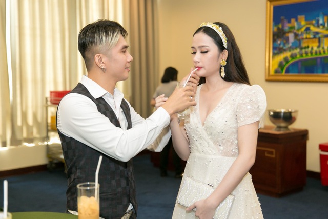 Sao Việt cưới chạy dịch, hoãn cưới vì Covid-19 bùng phát nhiều nơi - 7 Sao Việt cưới chạy dịch, hoãn cưới vì Covid-19 bùng phát nhiều nơi - 7